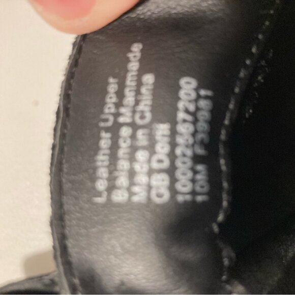 GIANI  BERNINI Sz 10 Suede Stacked Heel Zipper Closure Buckles Memory Foam Sz 10 - Picture 8 of 13